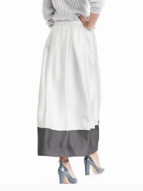 Banana Republic Heritage College Silk Skirt with Gray Color Block